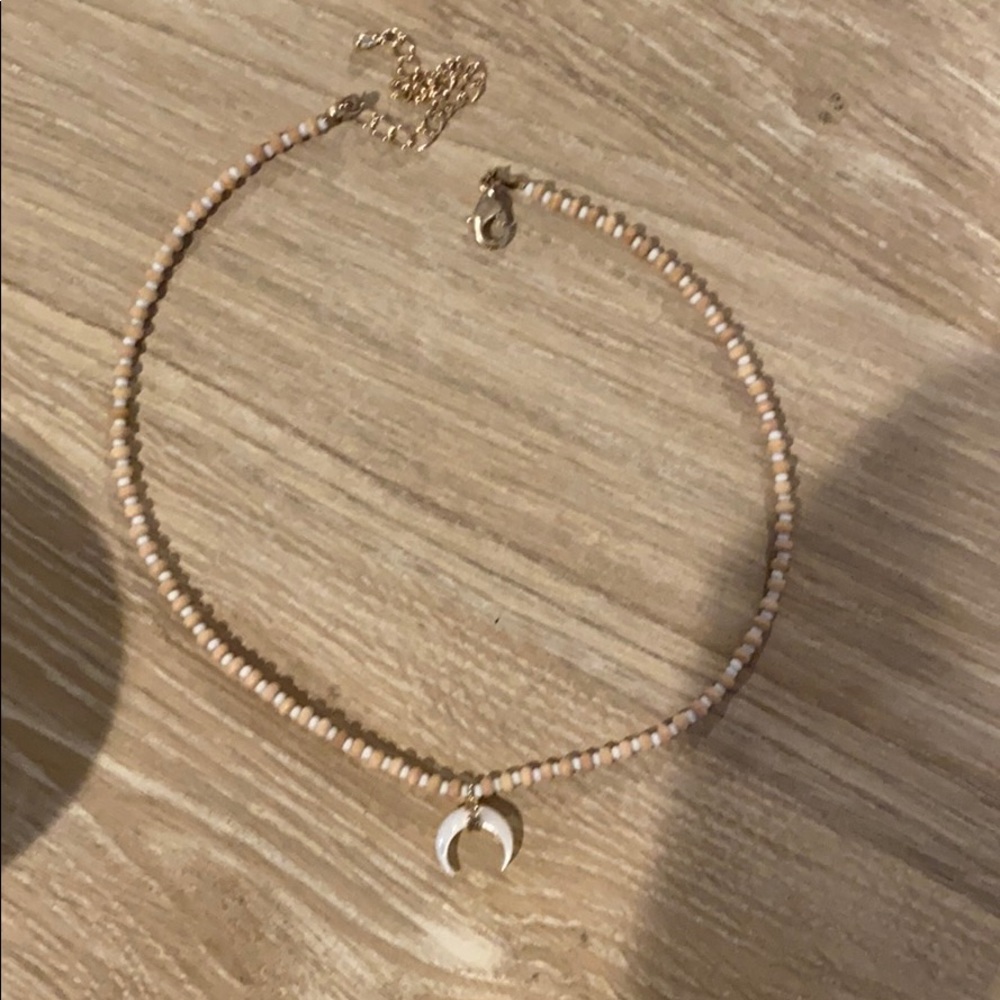 choker necklace